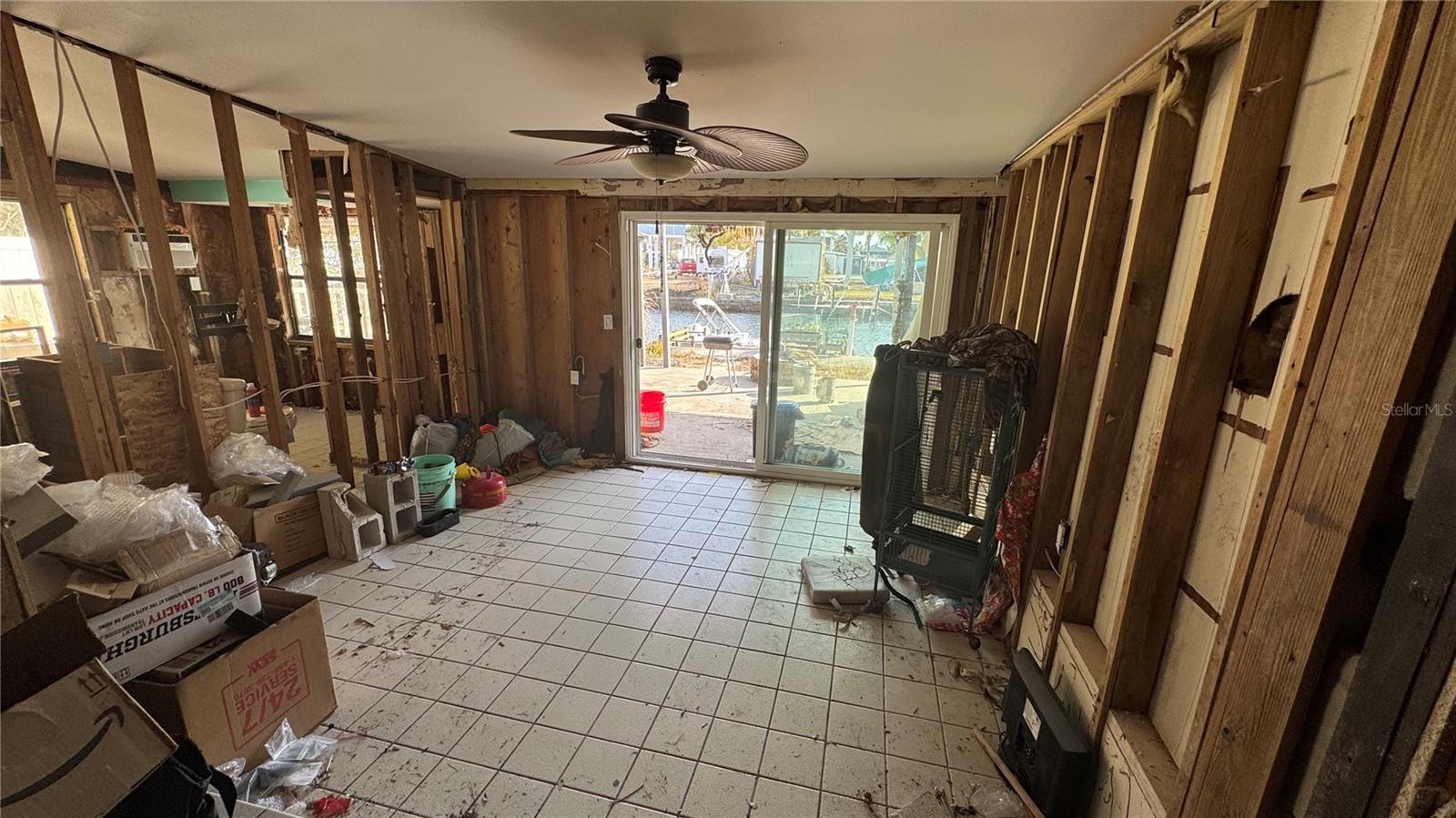 Listing photo id 7 for 5290 Circle Drive