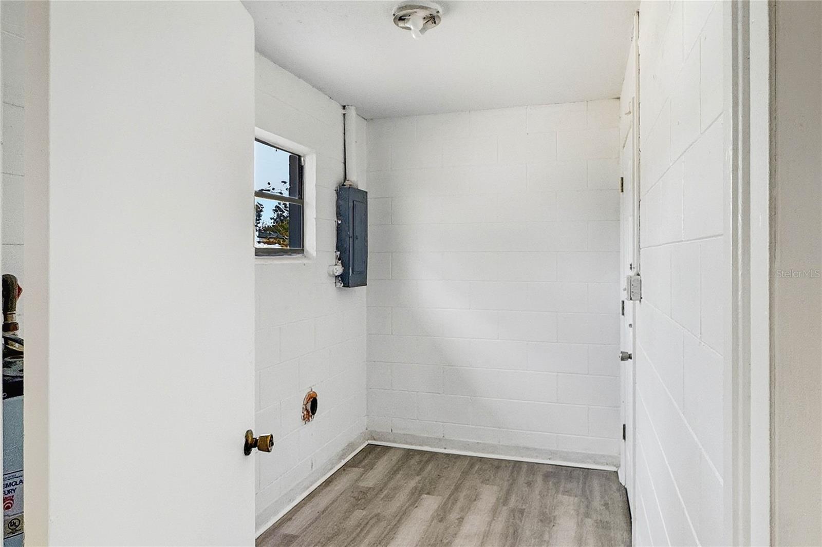 Image 10 of 31 For 2349 Lisa Street