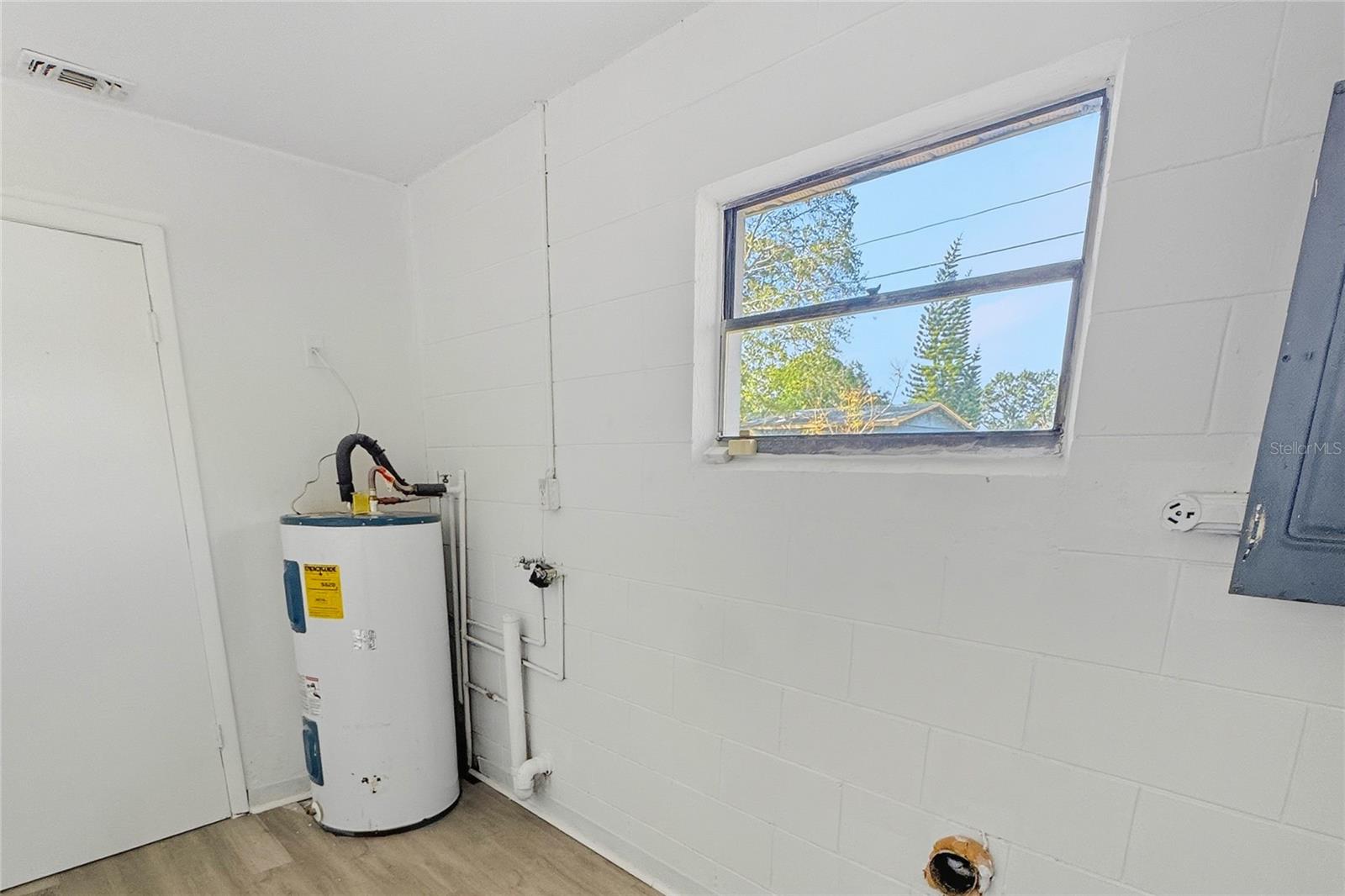 Image 11 of 31 For 2349 Lisa Street