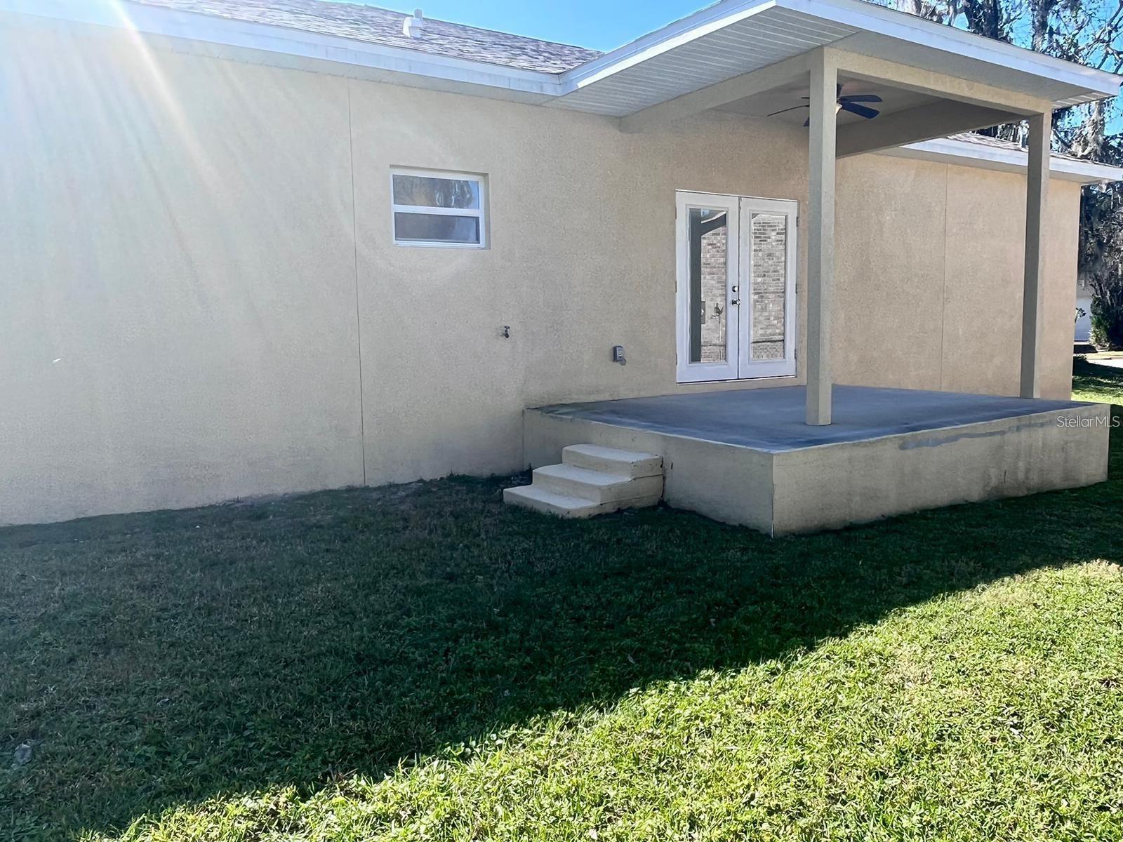 Image 15 of 18 For 925 Lora Street