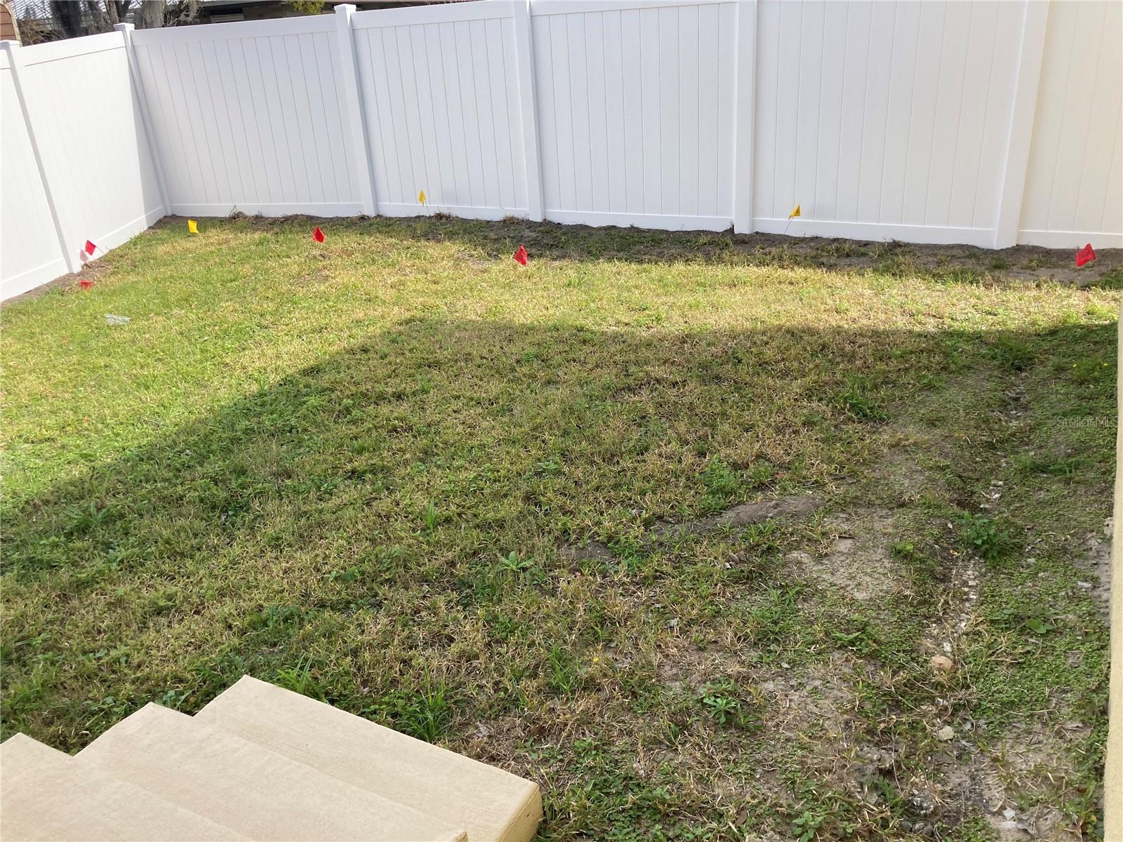 Image 16 of 18 For 925 Lora Street