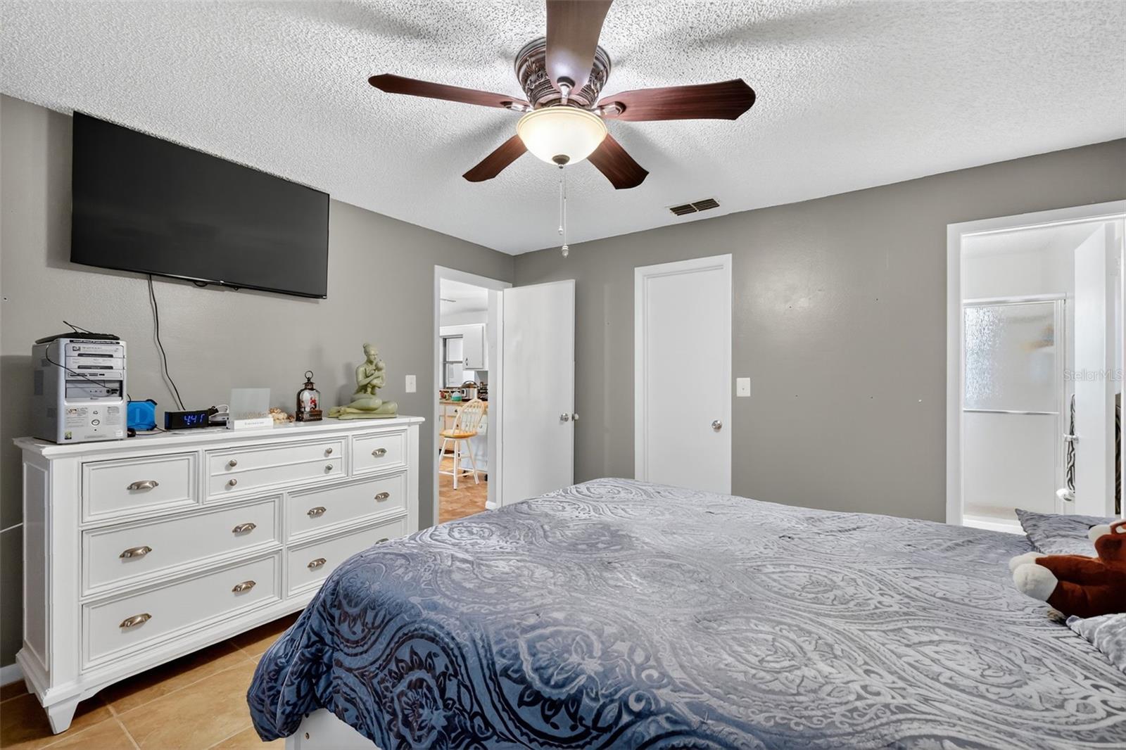 Image 18 of 46 For 3536 Eagles Nest Road