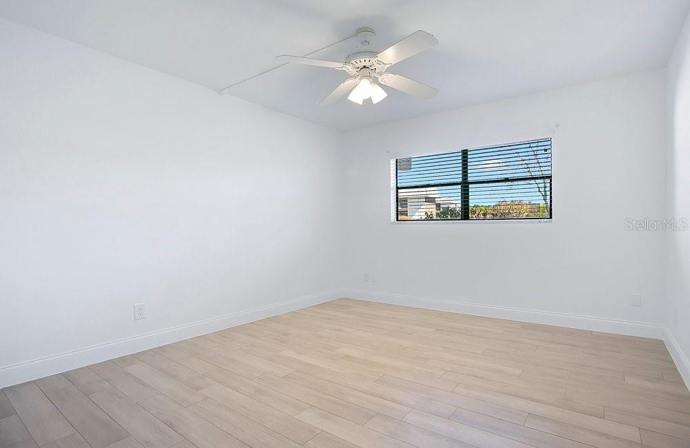 Image 13 of 35 For 325 Tangle Run Boulevard 1113