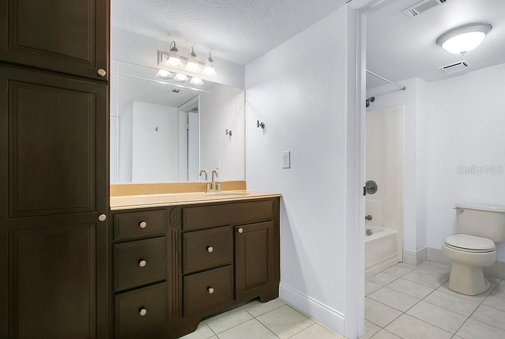 Image 18 of 35 For 325 Tangle Run Boulevard 1113