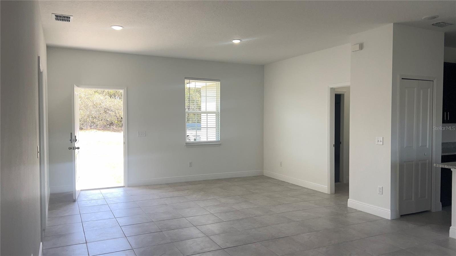 Image 5 of 26 For 16390 17th Terrace Road