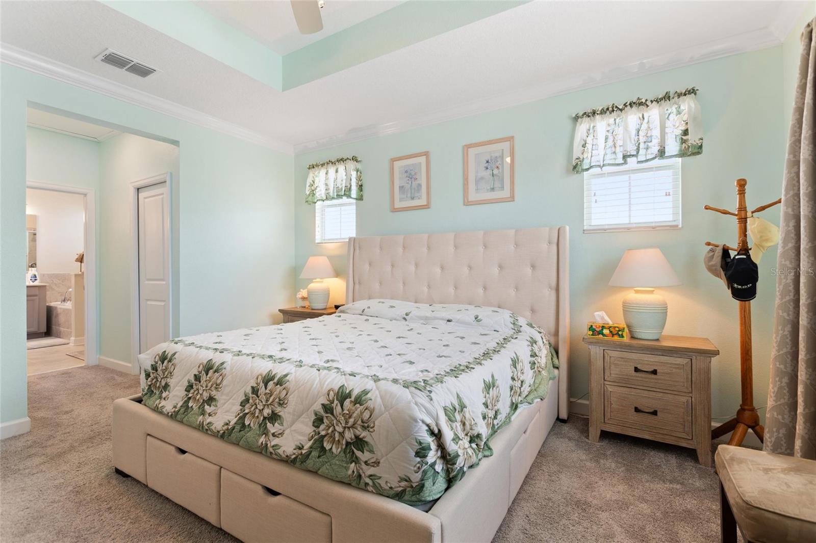 Image 22 of 63 For 2937 Theme Street