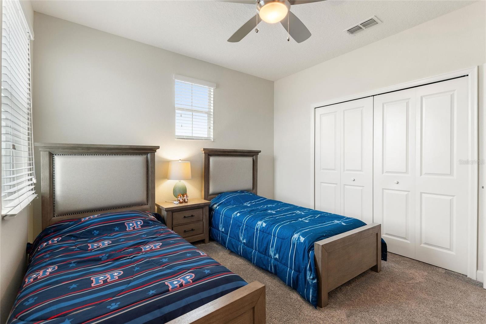 Image 33 of 63 For 2937 Theme Street