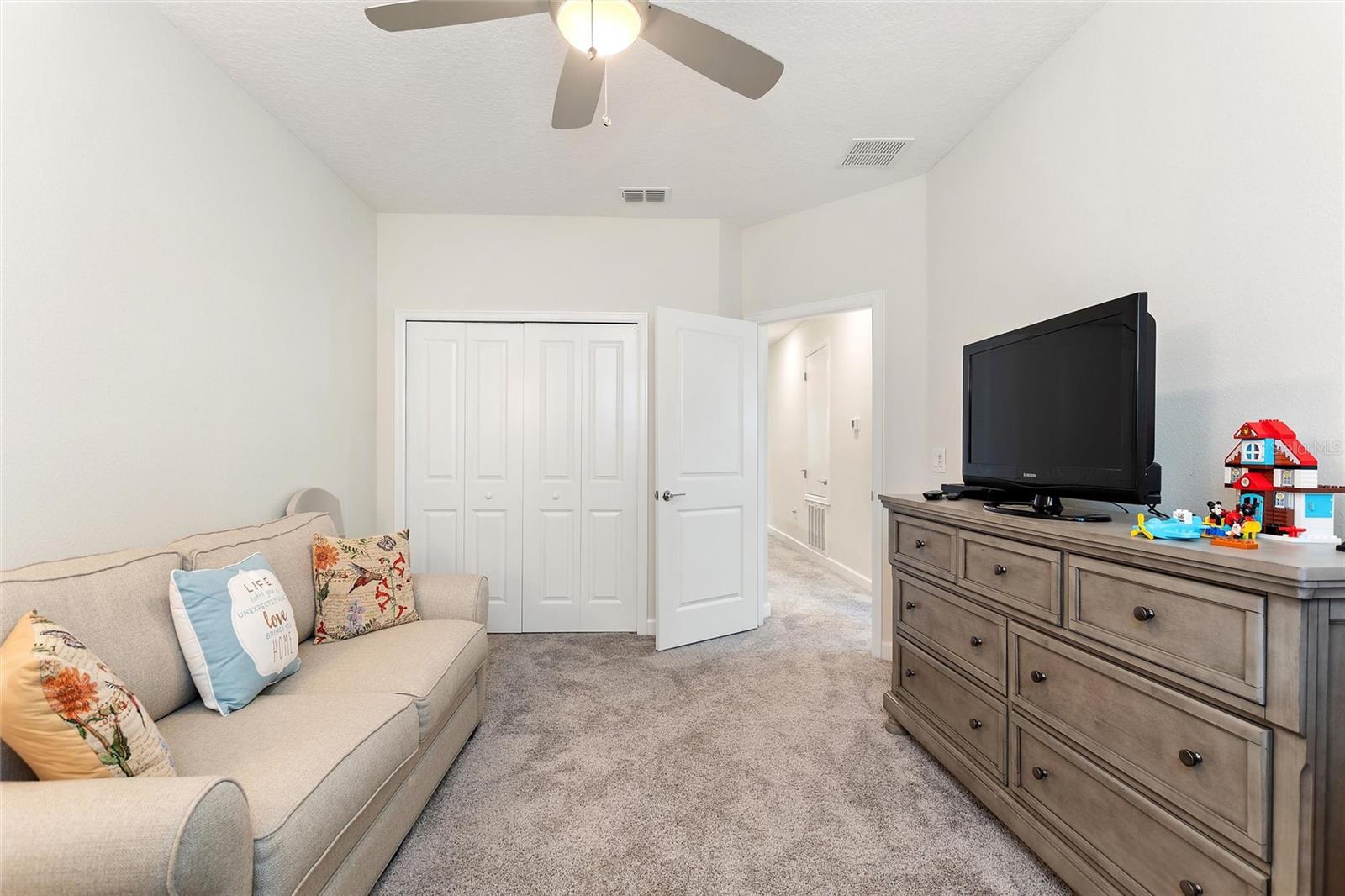 Image 35 of 63 For 2937 Theme Street