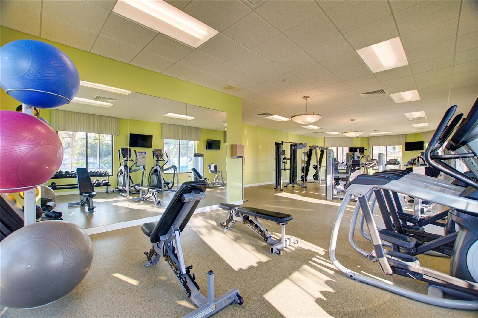 Image 62 of 63 For 2937 Theme Street