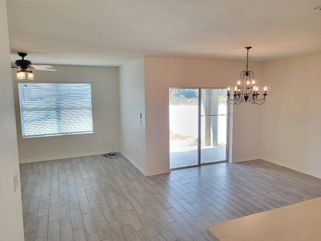 Image 13 of 19 For 4270 Roberta Drive