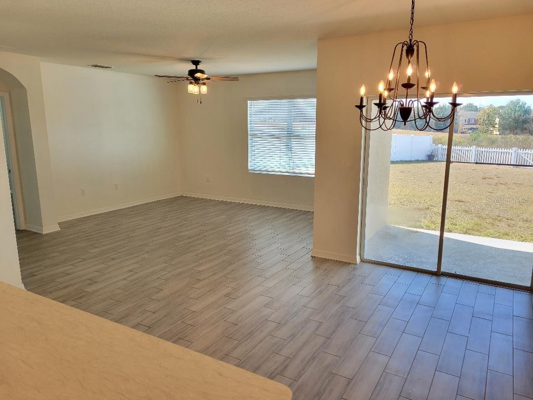 Image 14 of 19 For 4270 Roberta Drive