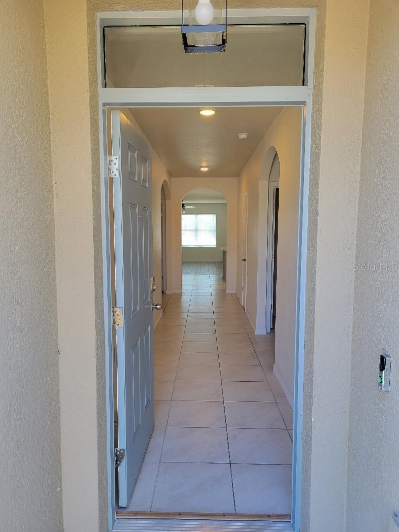 Image 6 of 19 For 4270 Roberta Drive