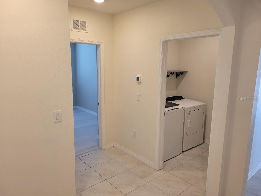 Image 8 of 19 For 4270 Roberta Drive