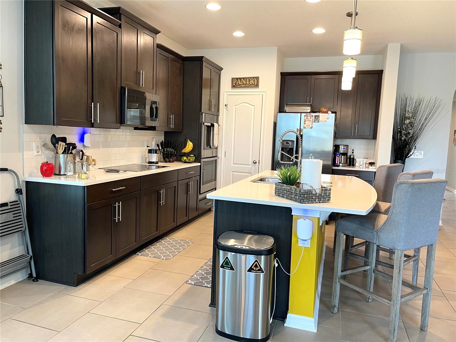 Image 7 of 24 For 7035 Oxbow Road