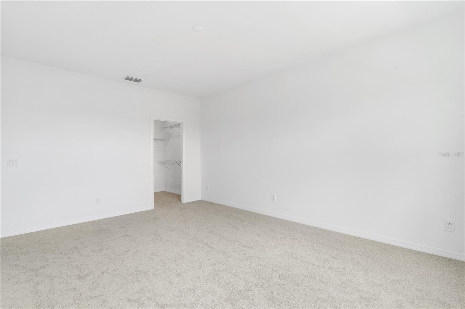 Image 13 of 32 For 15220 Blue Peacock Lane