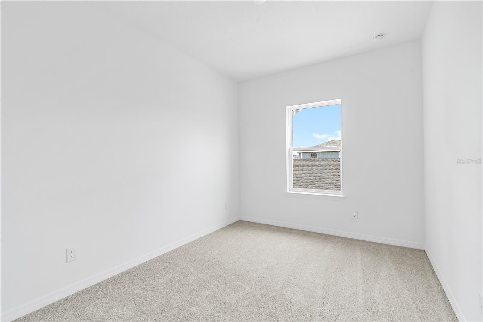 Image 17 of 32 For 15220 Blue Peacock Lane