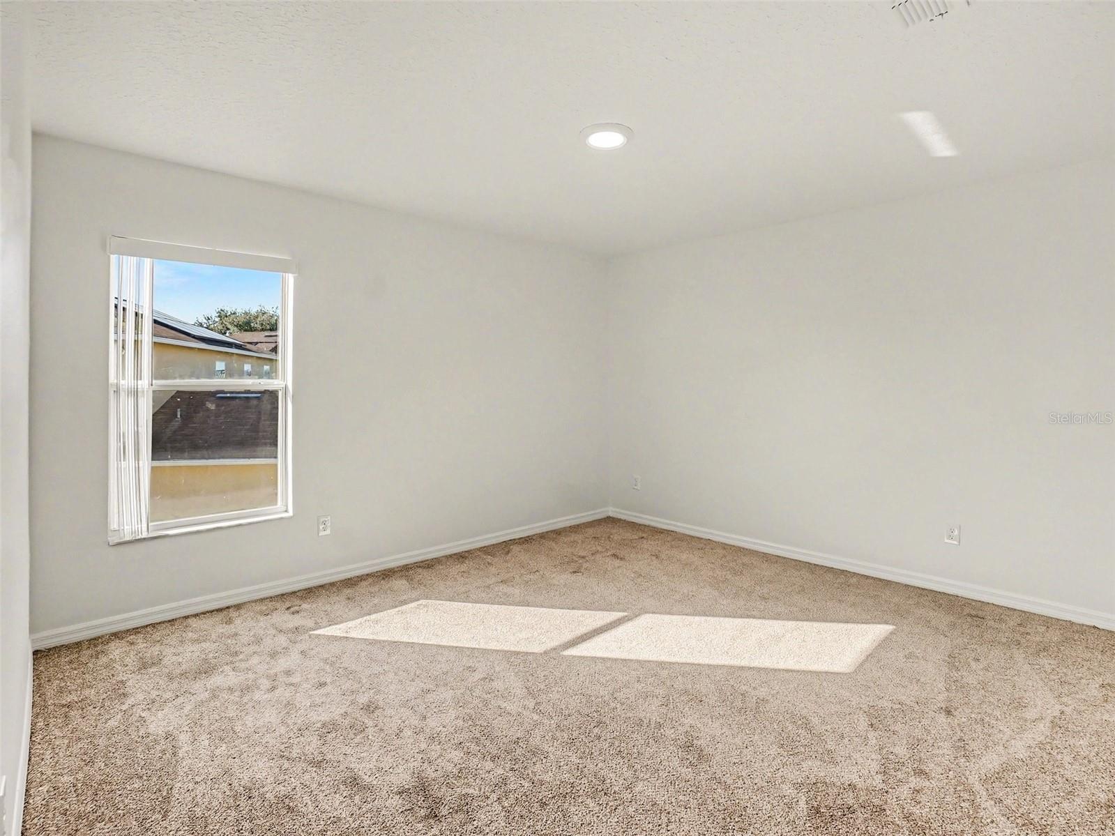 Image 13 of 27 For 13811 Earpod Drive