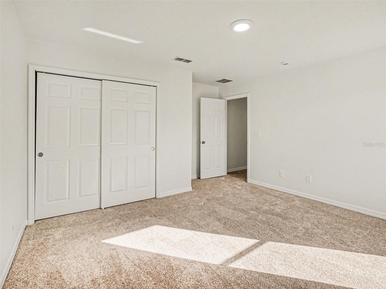 Image 14 of 27 For 13811 Earpod Drive