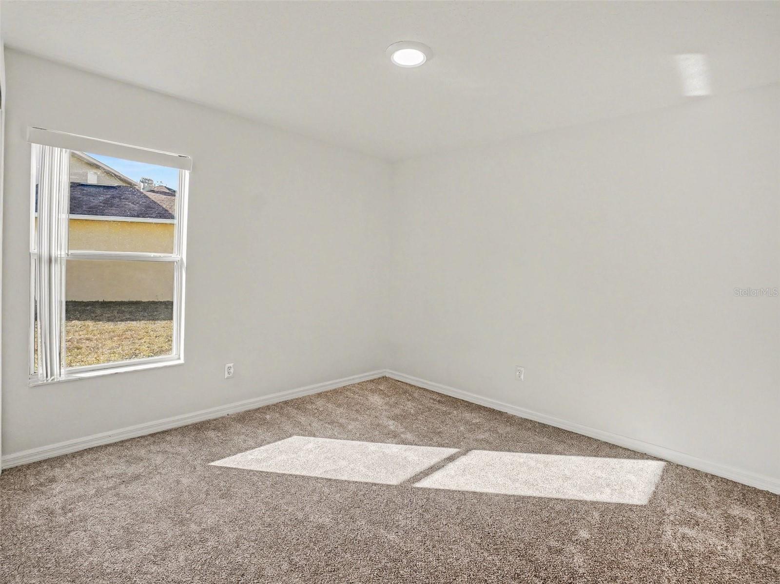 Image 16 of 27 For 13811 Earpod Drive