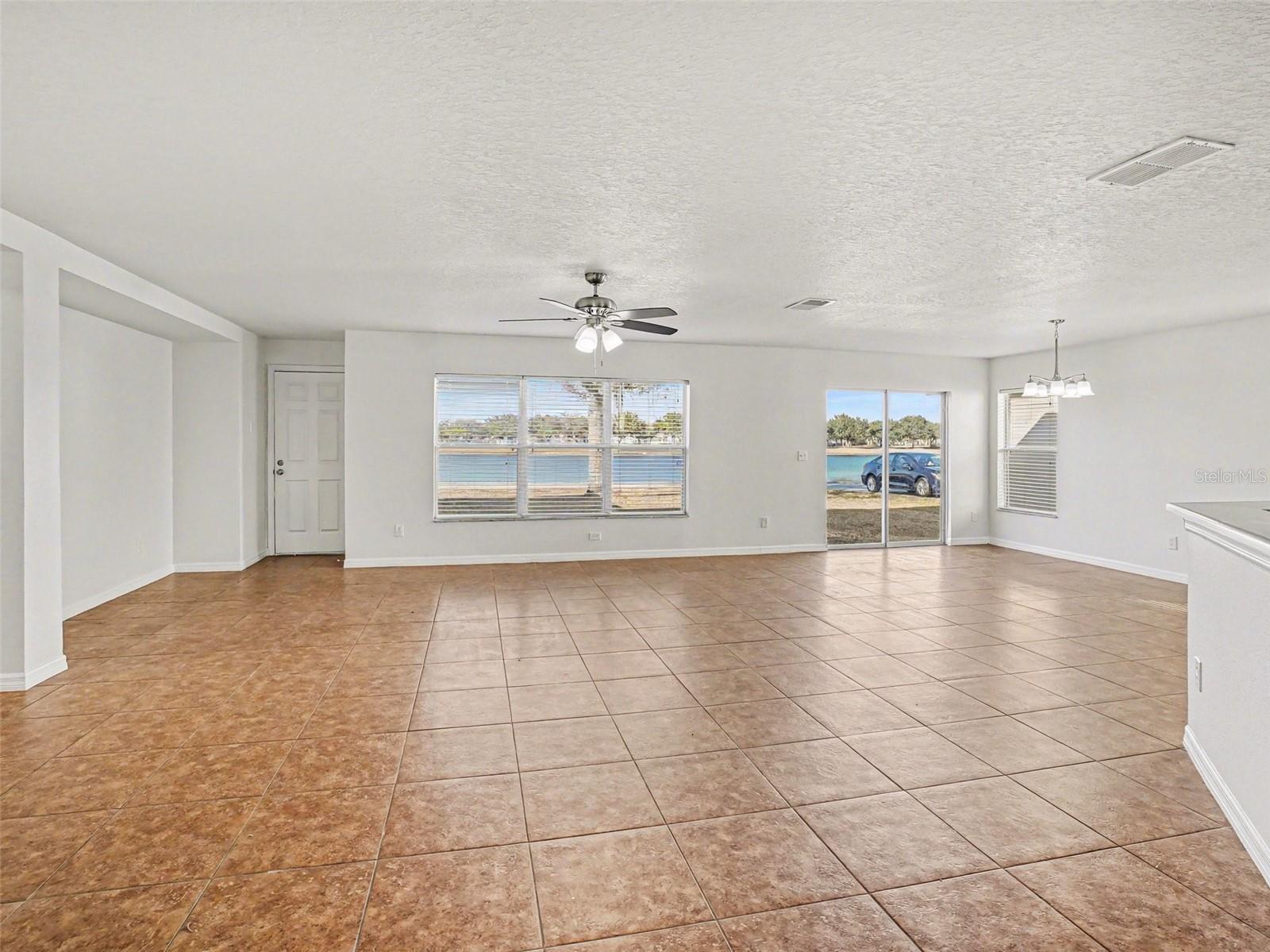 Image 4 of 27 For 13811 Earpod Drive