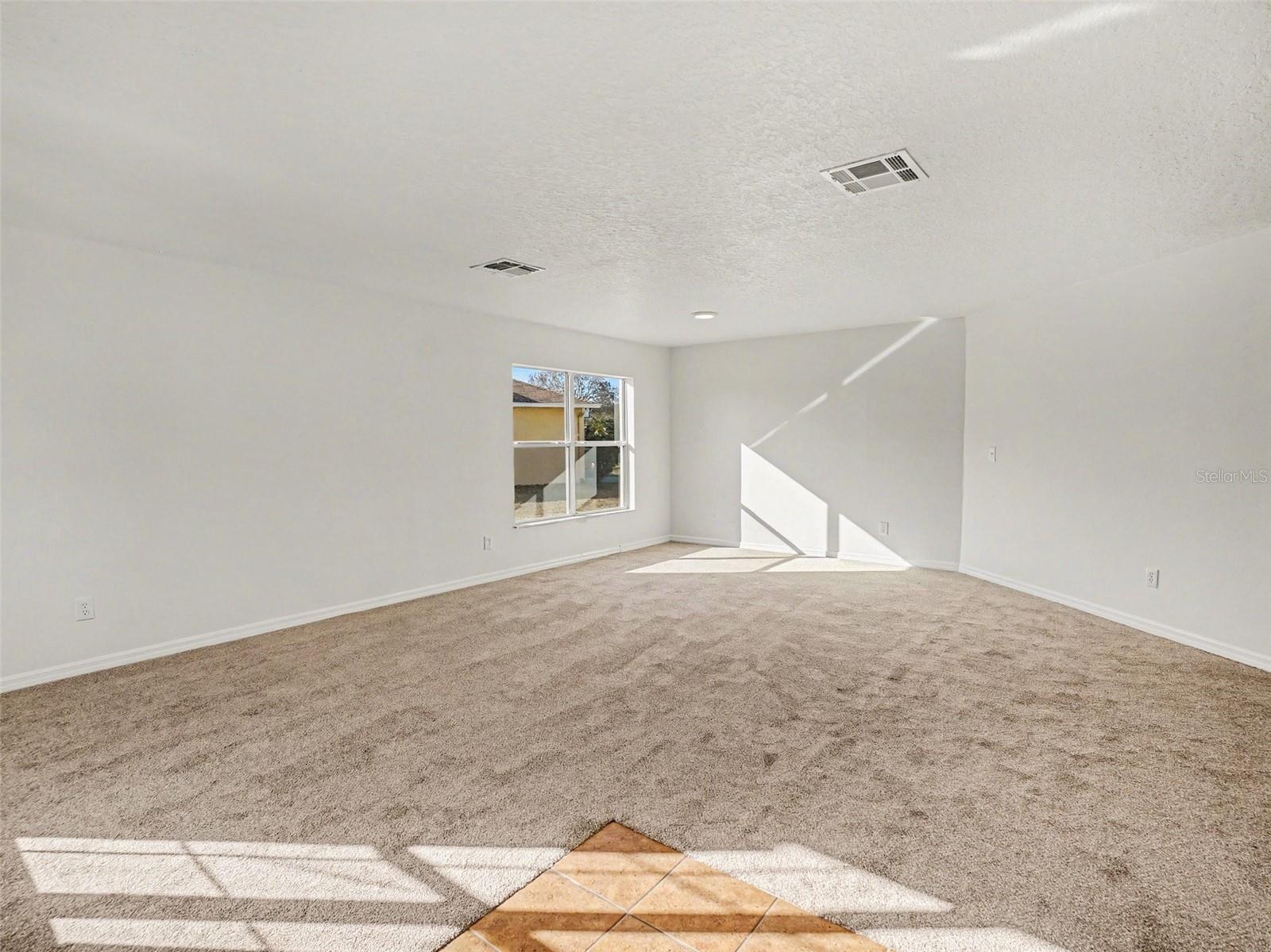 Image 7 of 27 For 13811 Earpod Drive