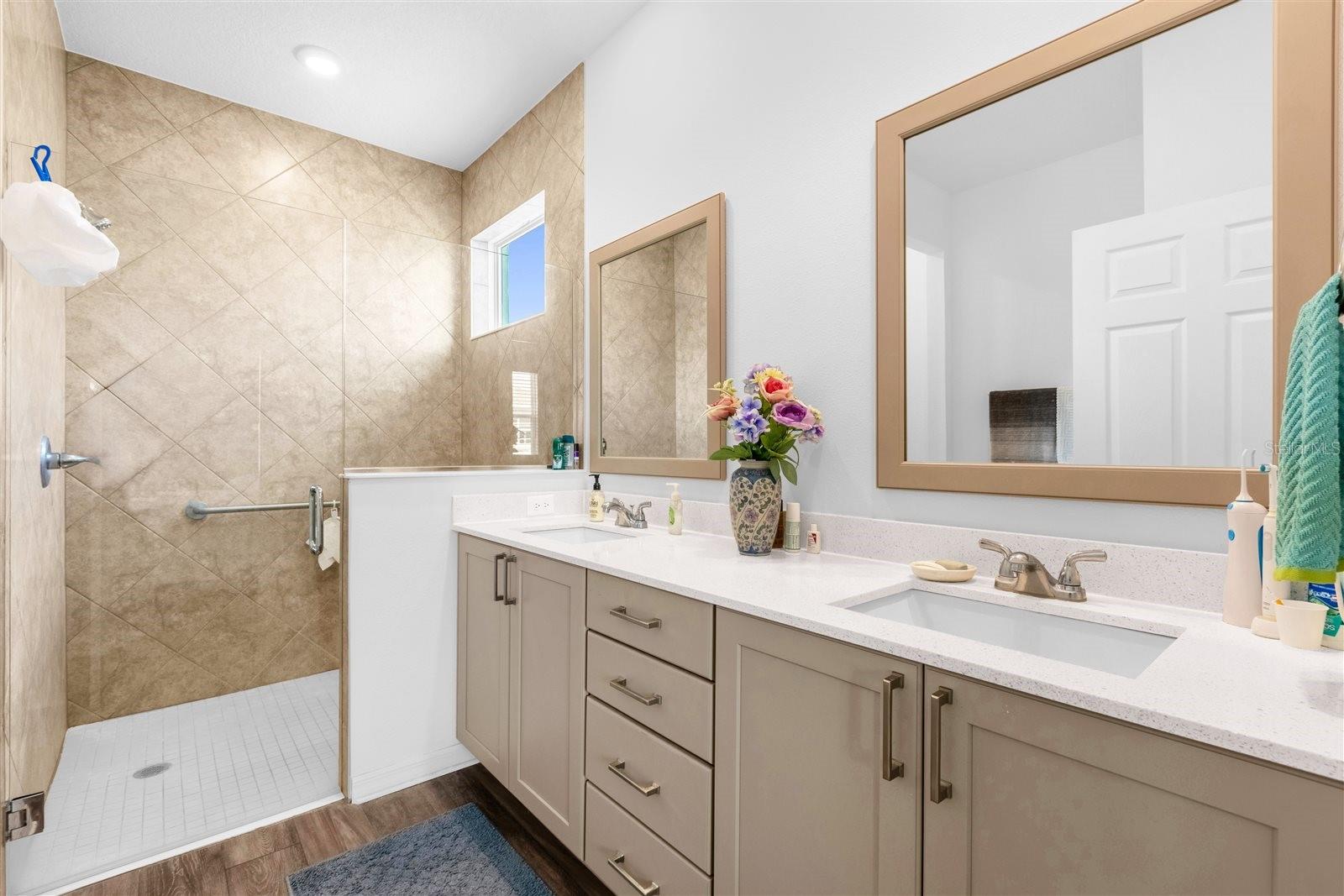 Image 20 of 27 For 8806 Sw 79th Loop