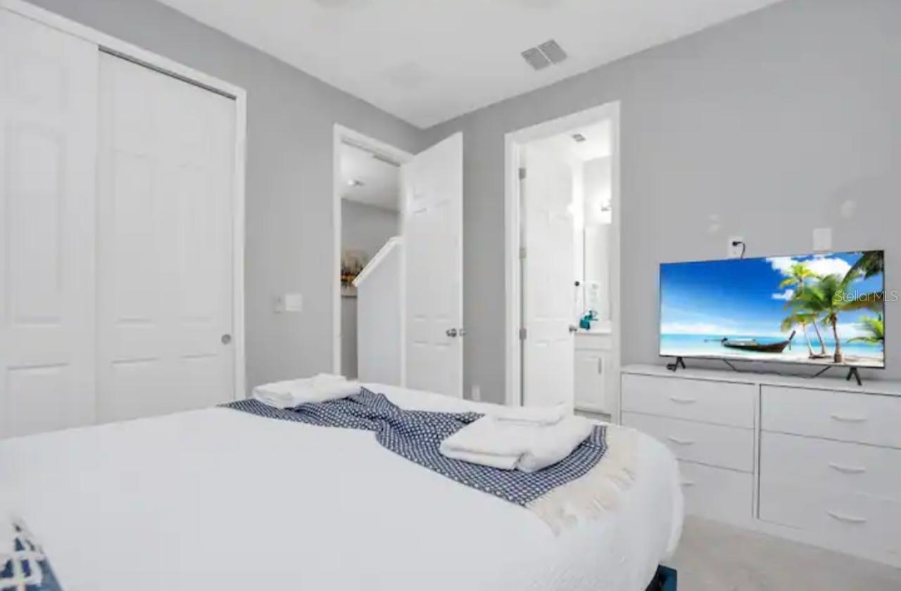 Image 46 of 58 For 1870 Sawyer Palm Place