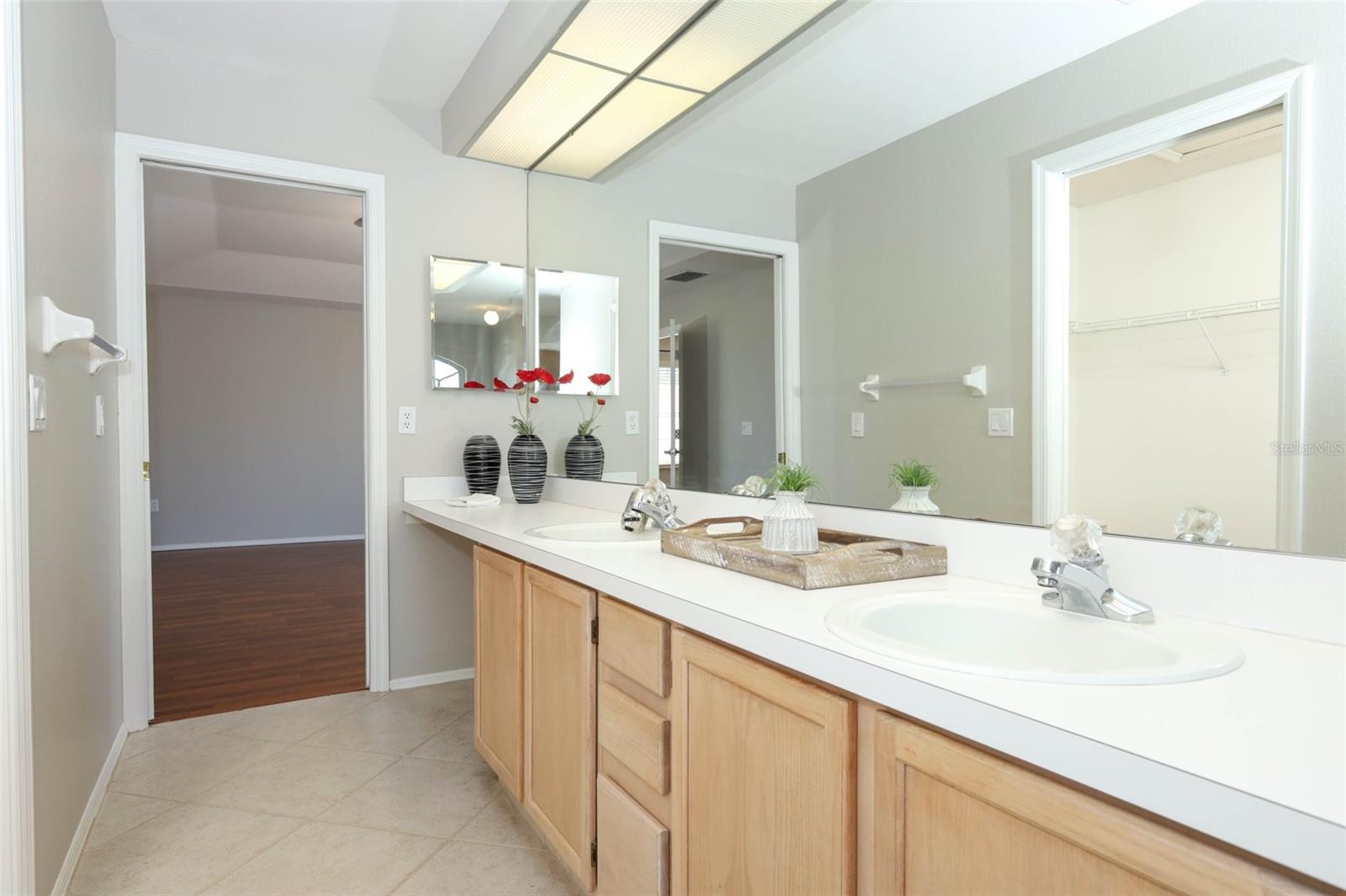 Image 23 of 49 For 2205 Wyndam Way