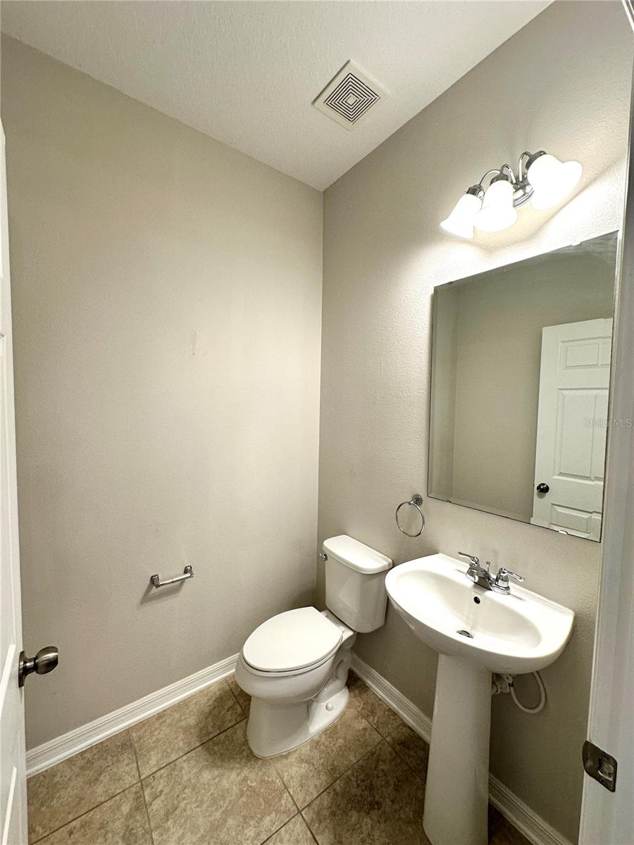 Image 20 of 32 For 17522 Promenade Drive