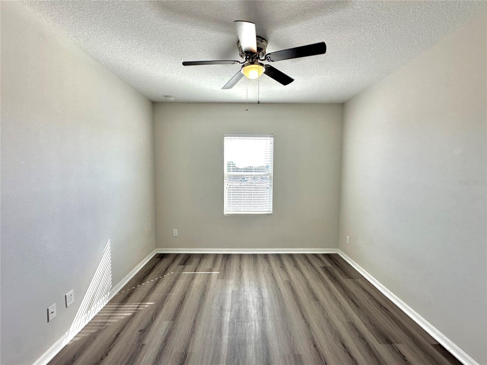 Image 24 of 32 For 17522 Promenade Drive