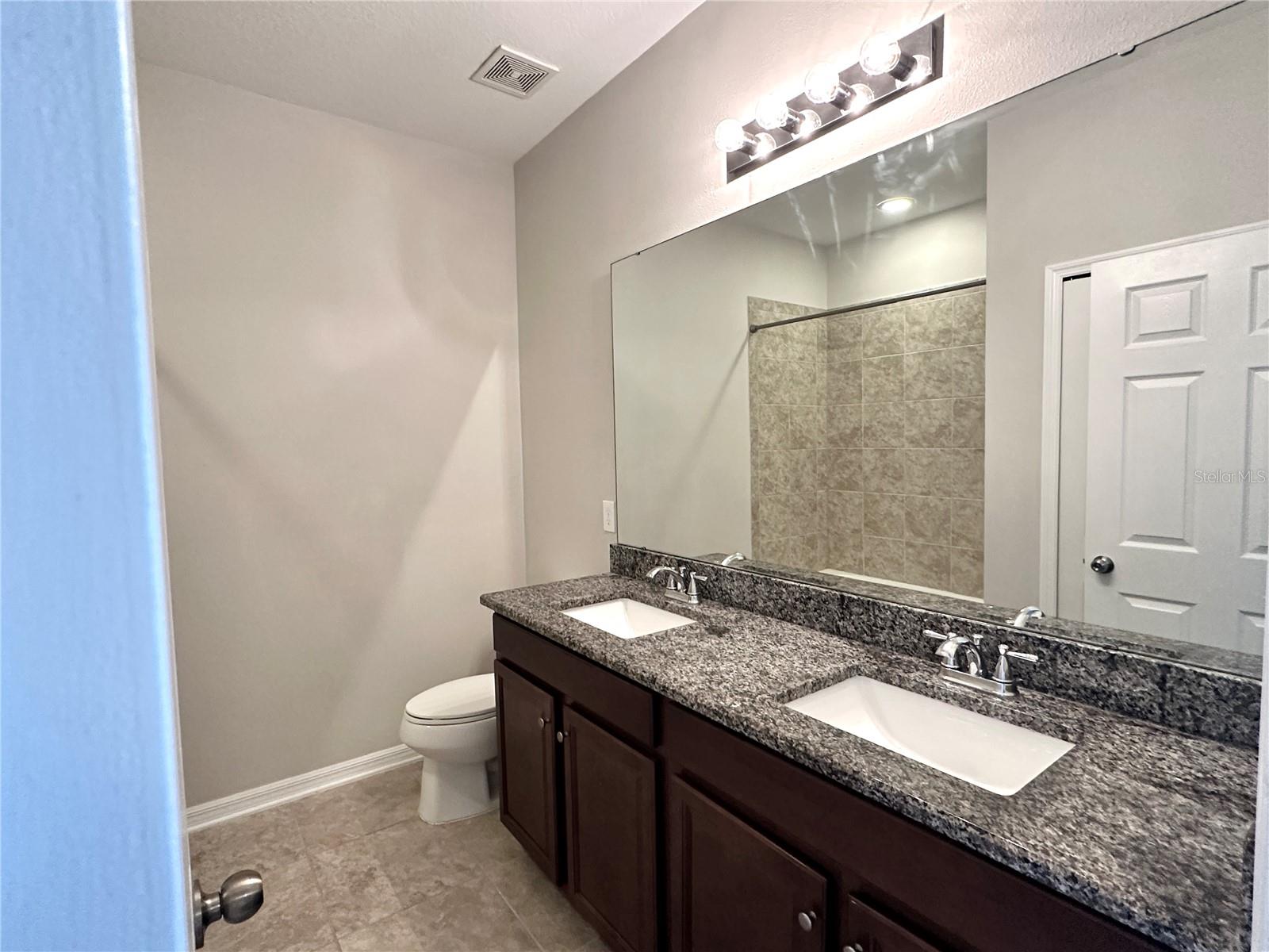 Image 28 of 32 For 17522 Promenade Drive