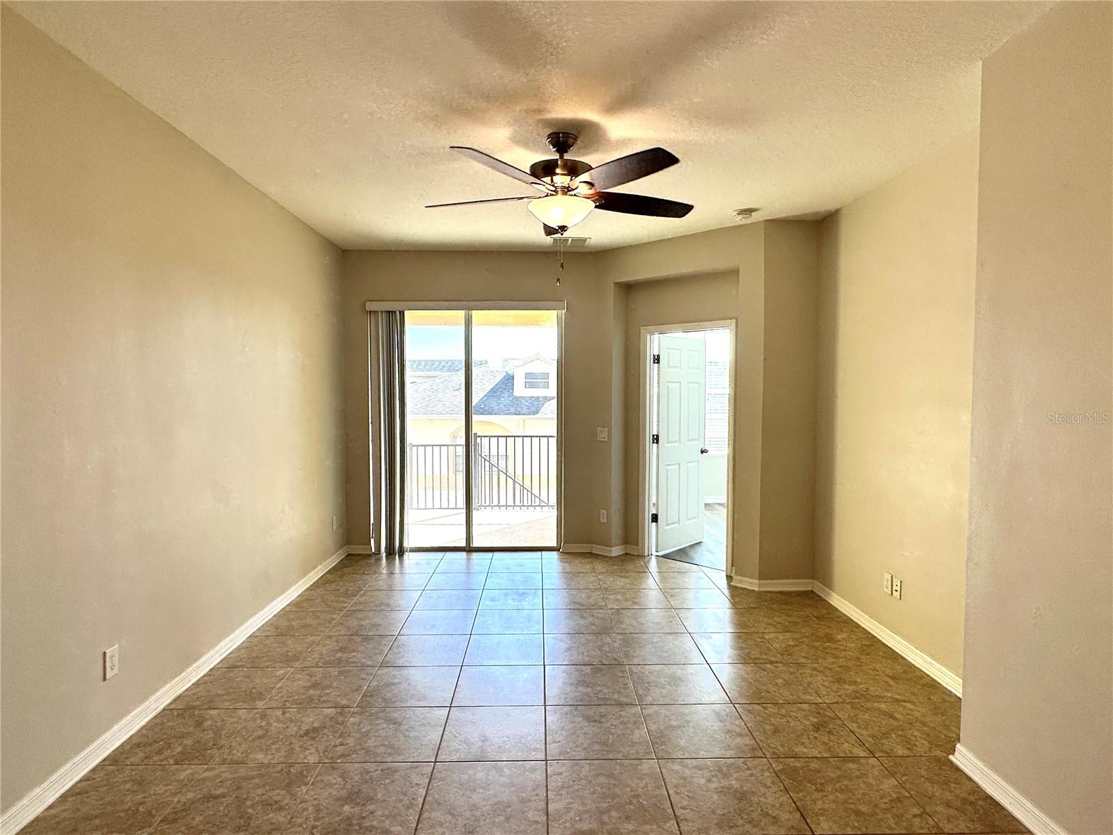 Image 6 of 32 For 17522 Promenade Drive