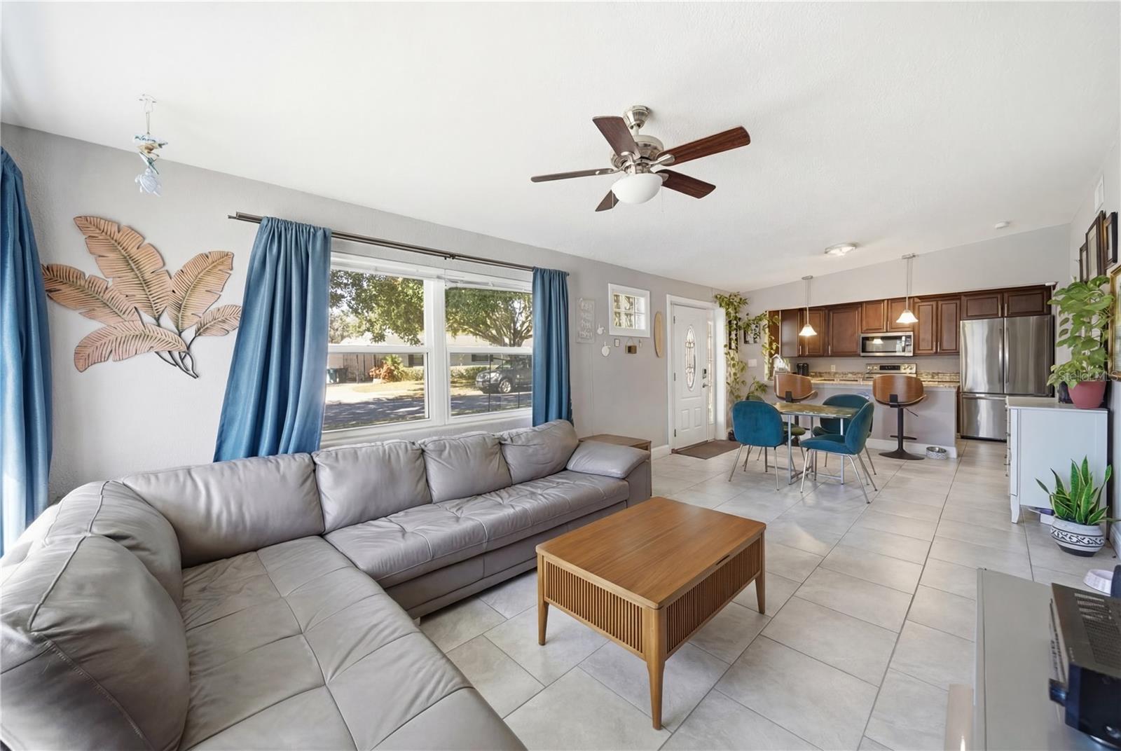 Image 4 of 22 For 29 Princeton Street