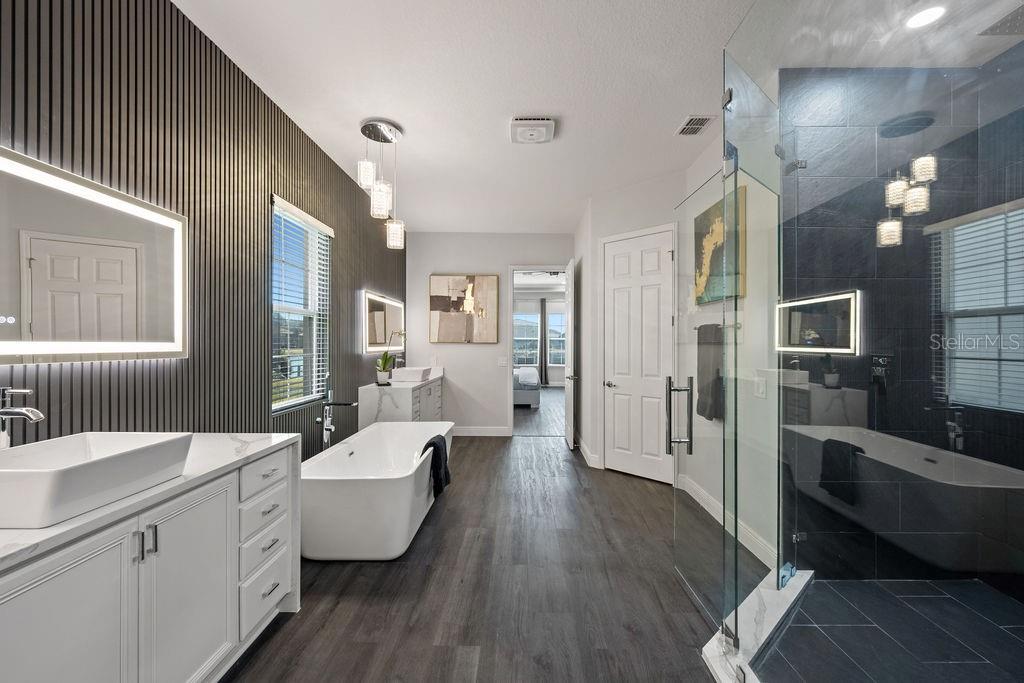 Image 18 of 68 For 840 Spinnaker Way