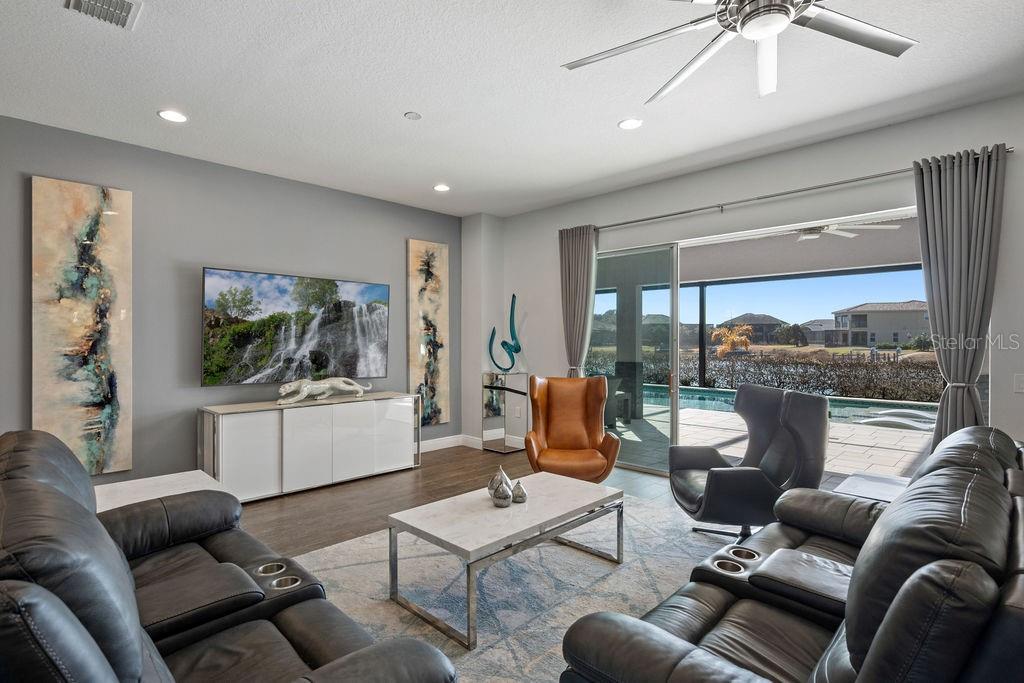 Image 7 of 68 For 840 Spinnaker Way