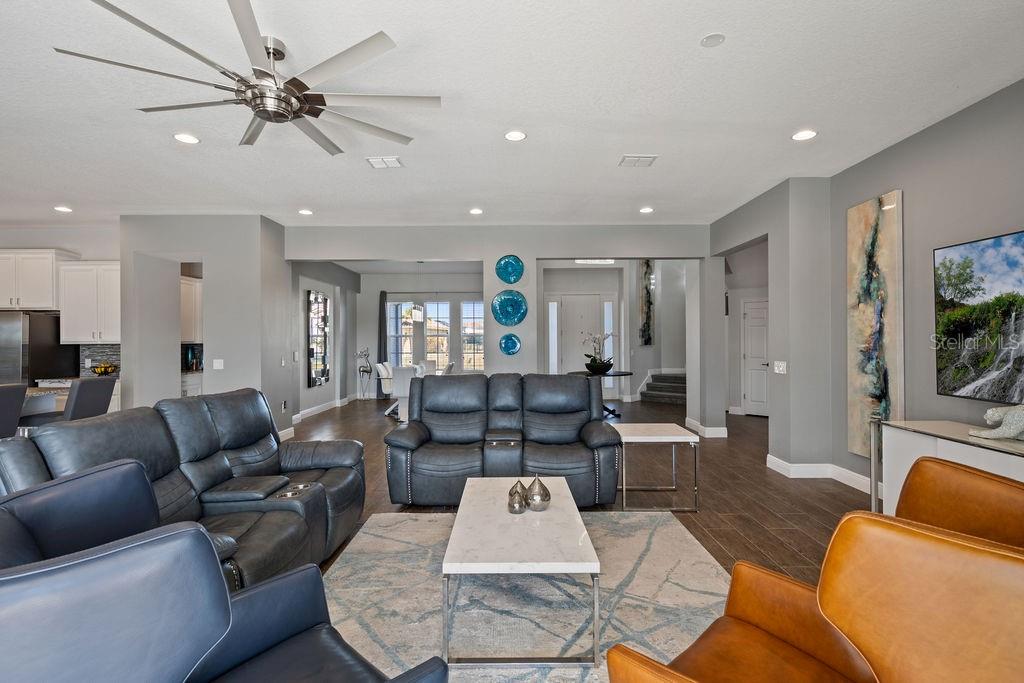 Image 9 of 68 For 840 Spinnaker Way