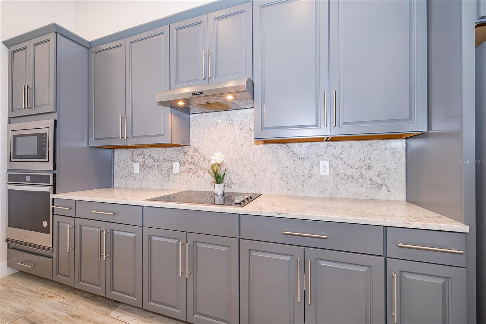 Image 11 of 37 For 2400 Symphony Circle