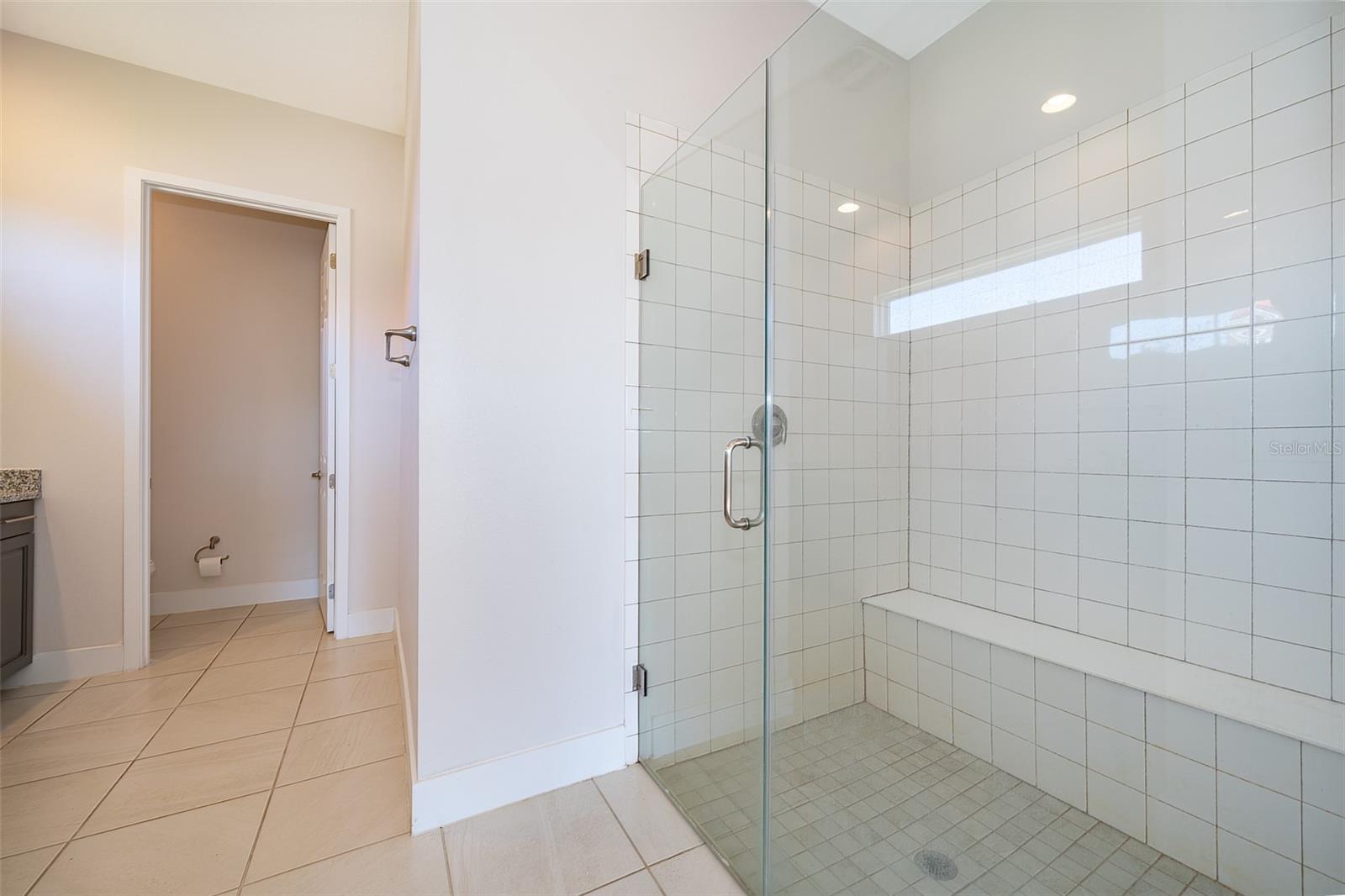 Image 23 of 37 For 2400 Symphony Circle