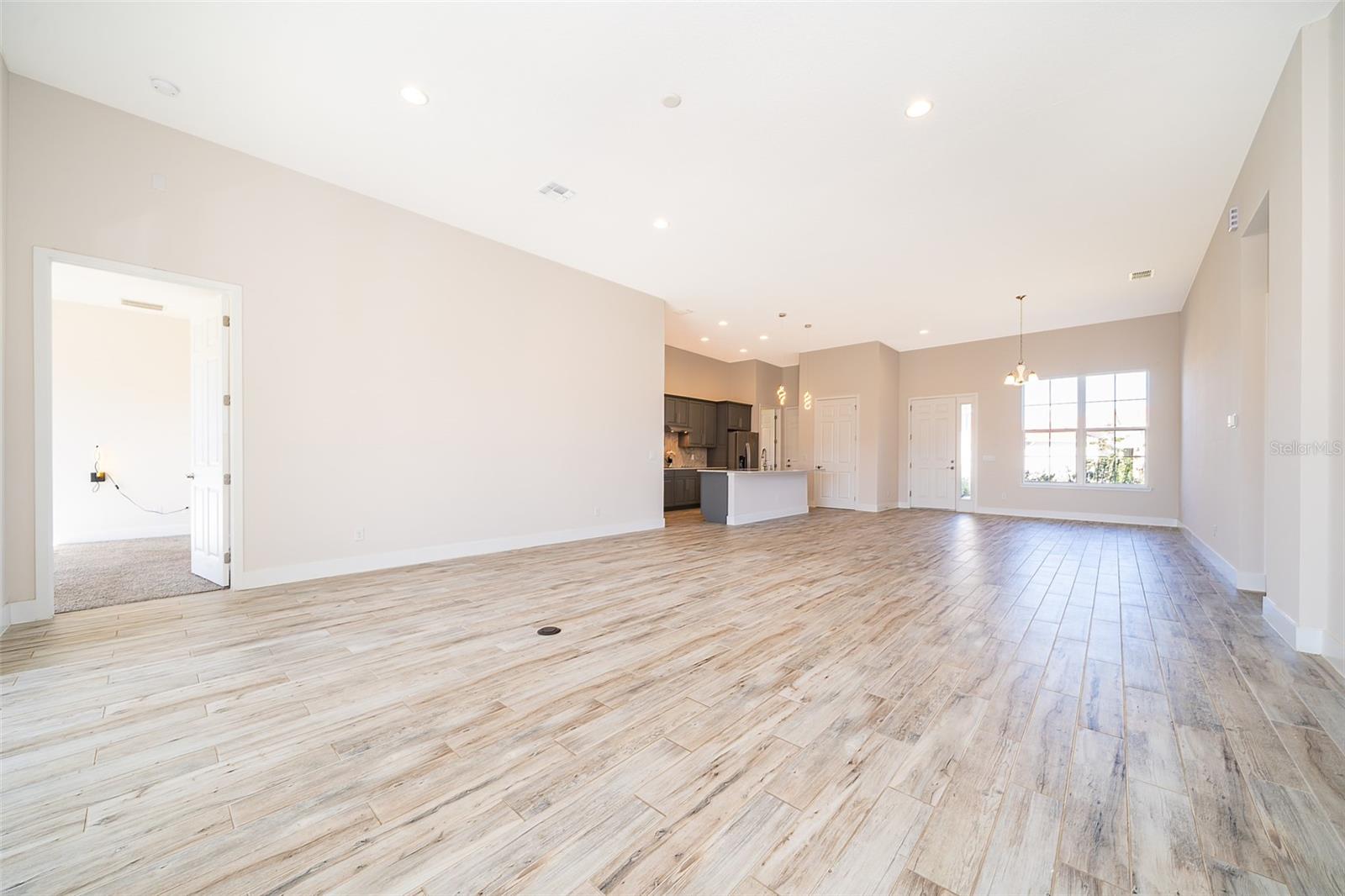 Image 3 of 37 For 2400 Symphony Circle