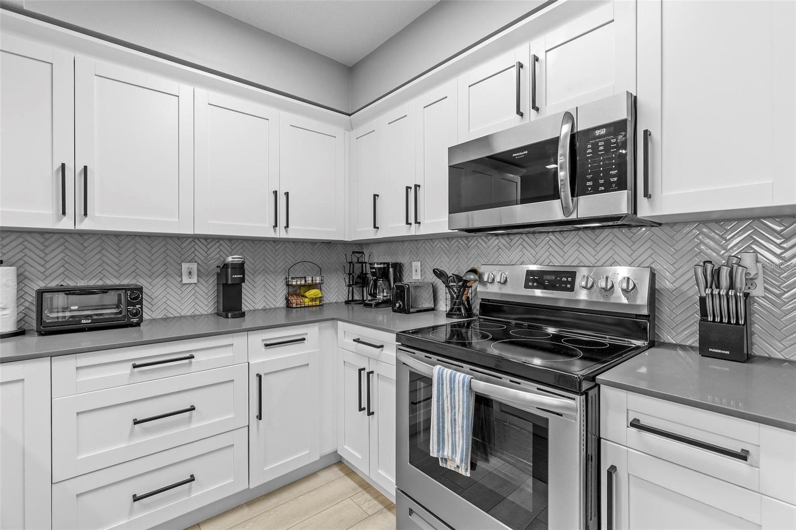 Image 14 of 50 For 5300 Atlantic Avenue 5-405