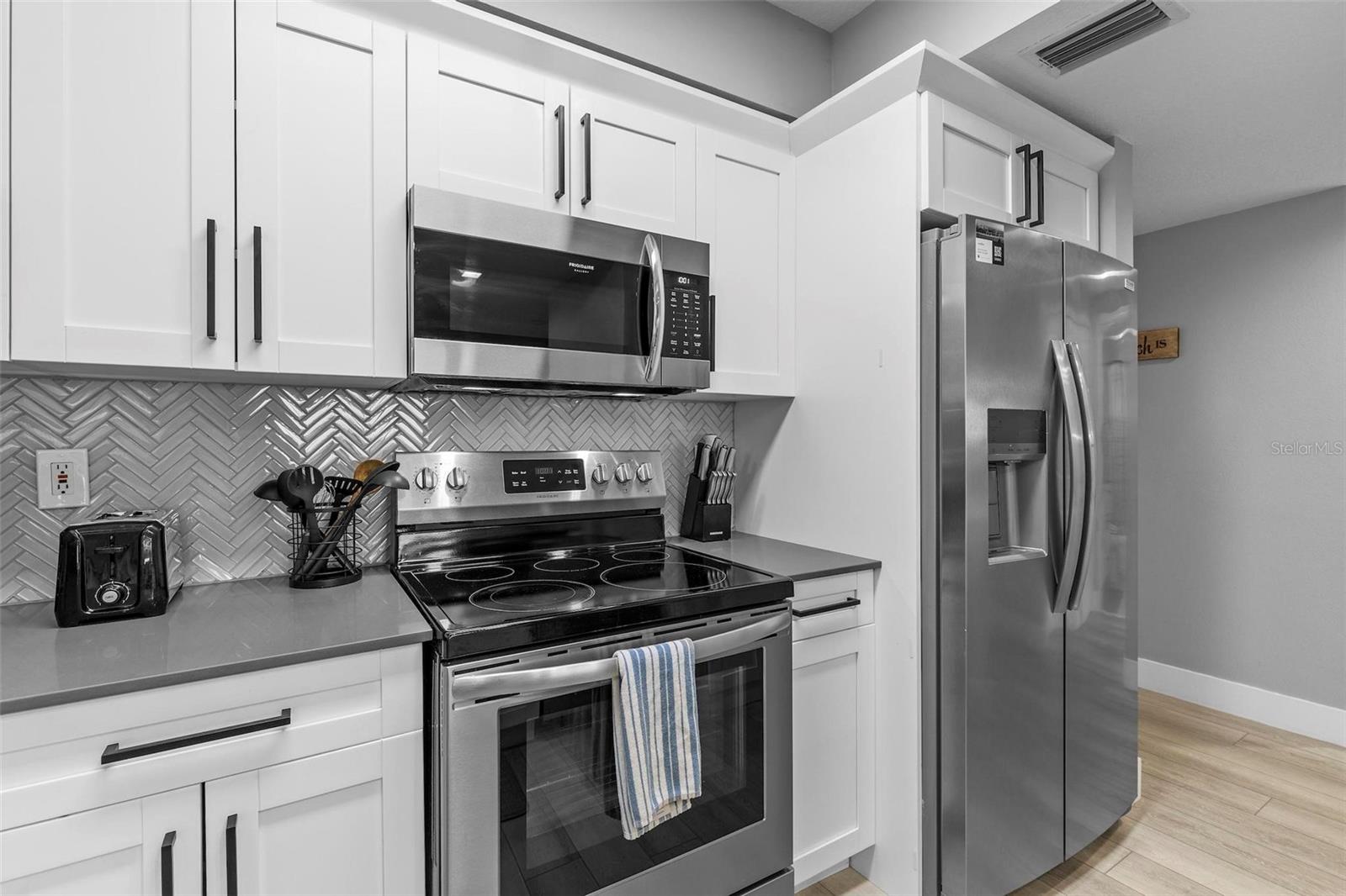 Image 17 of 50 For 5300 Atlantic Avenue 5-405