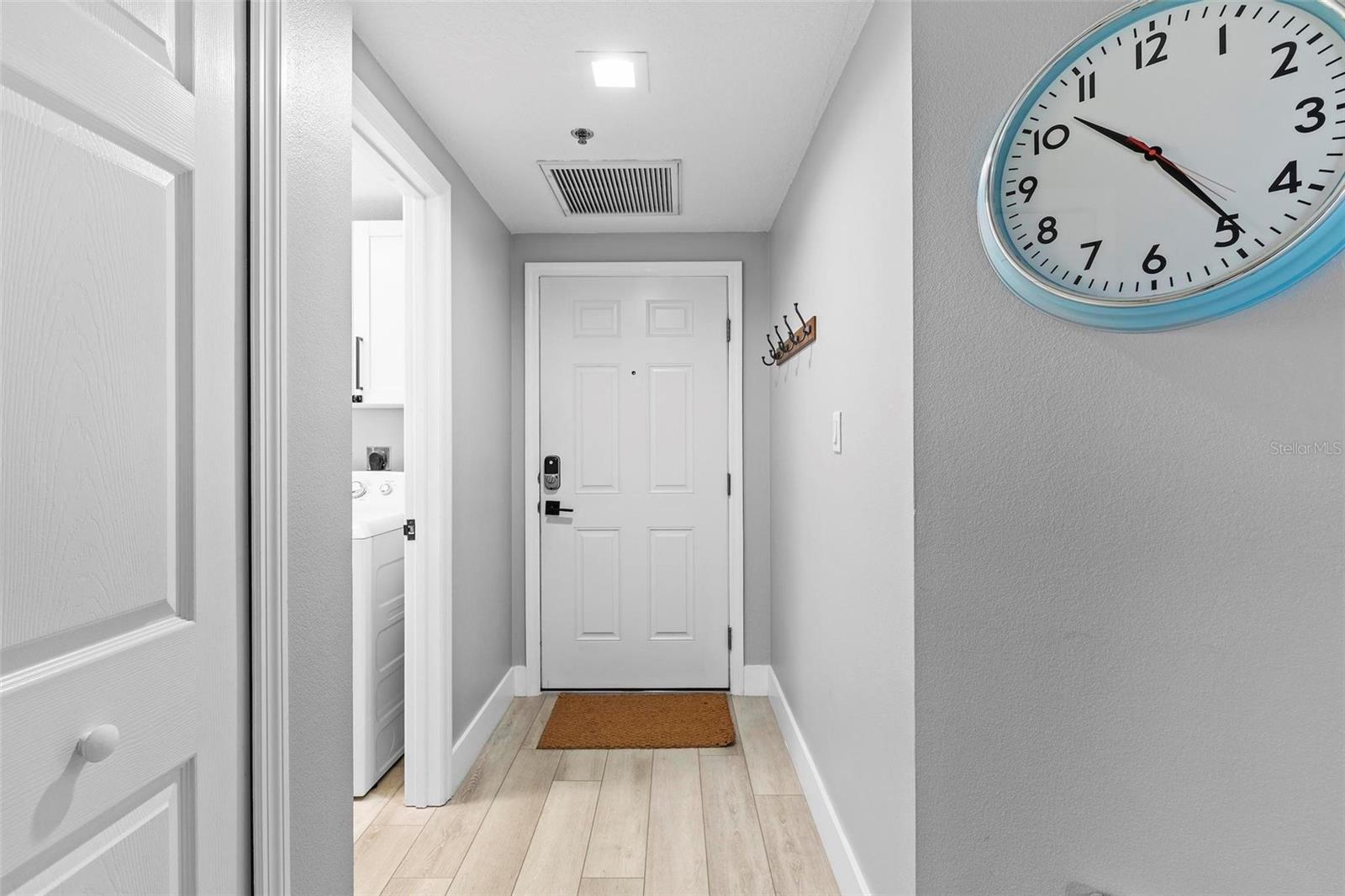 Image 2 of 50 For 5300 Atlantic Avenue 5-405