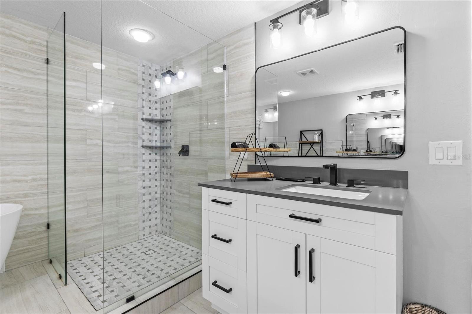 Image 28 of 50 For 5300 Atlantic Avenue 5-405