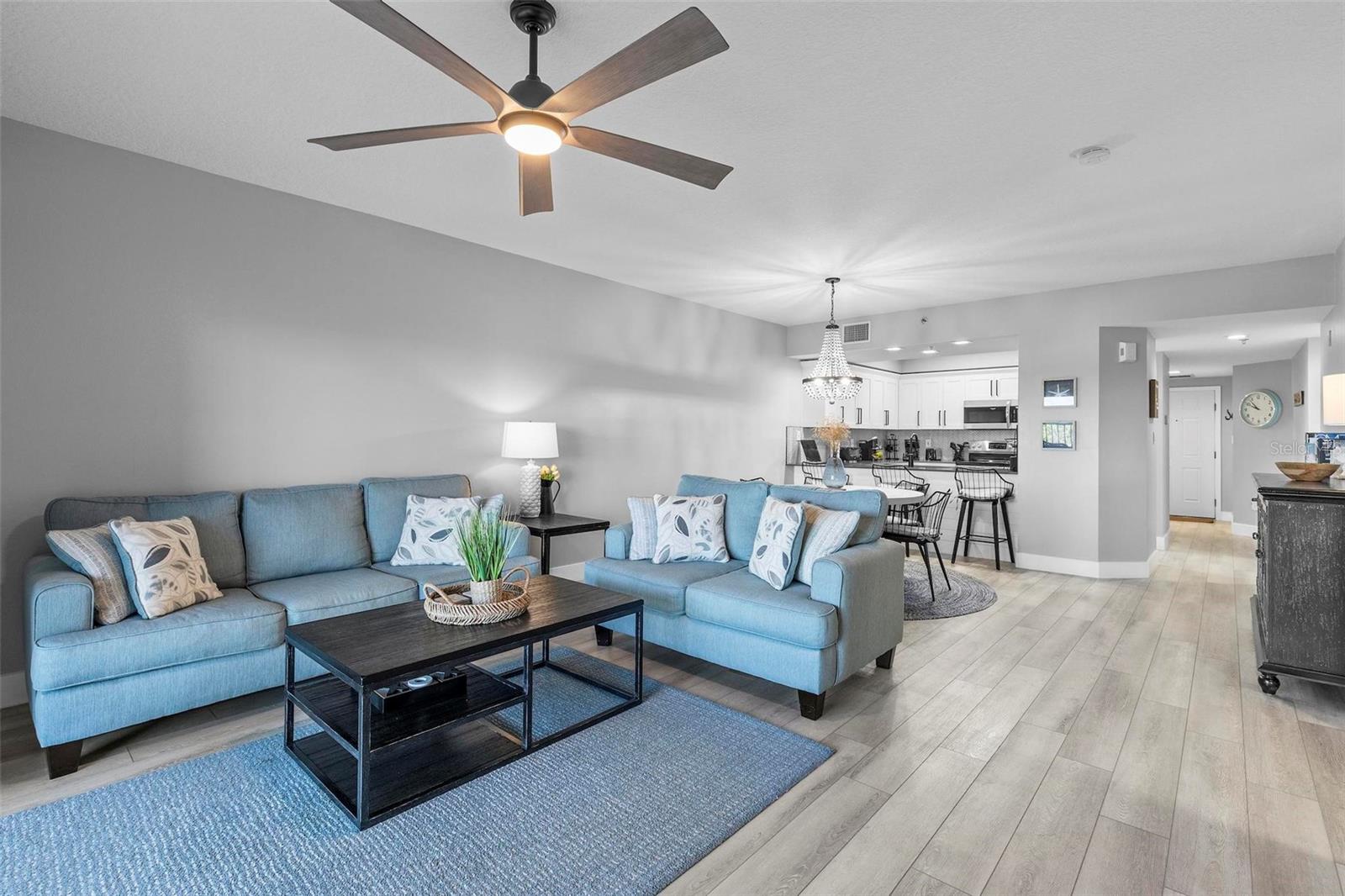 Image 6 of 50 For 5300 Atlantic Avenue 5-405