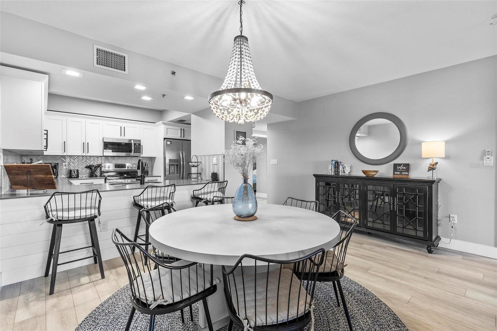 Image 9 of 50 For 5300 Atlantic Avenue 5-405