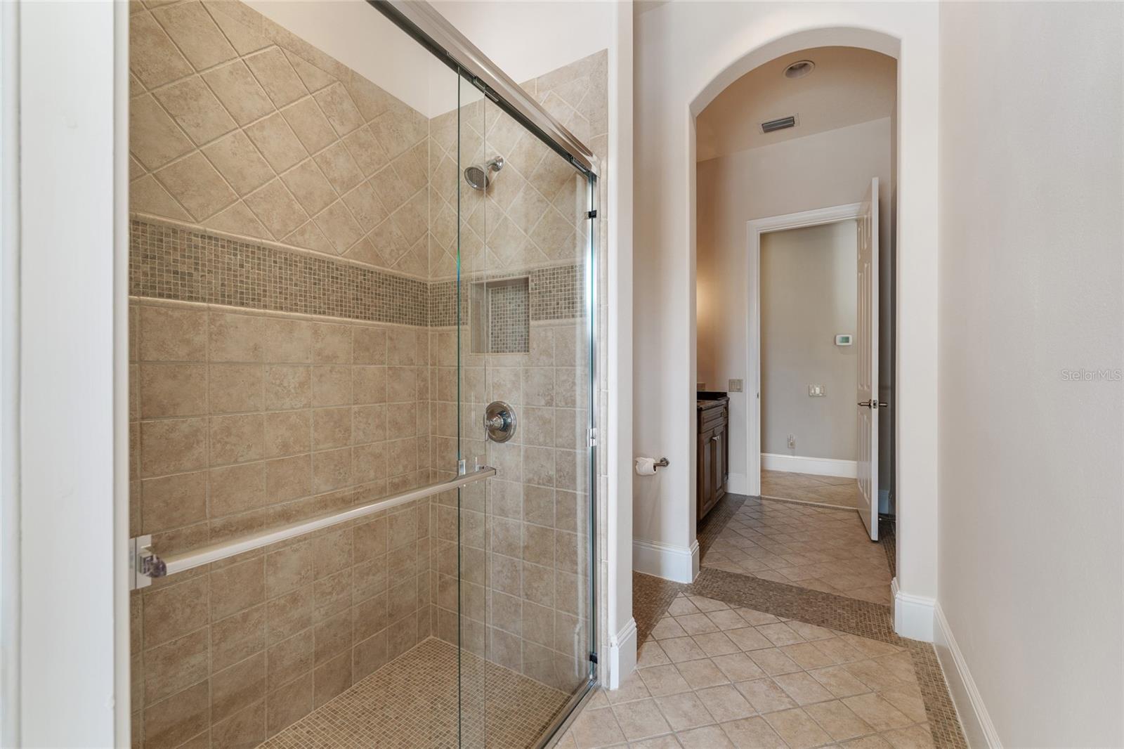 Image 21 of 30 For 6560 Lake Burden View Drive