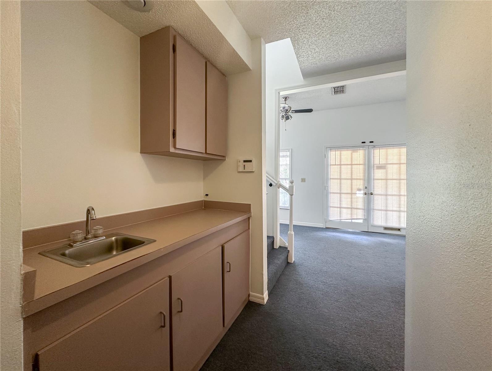 Image 9 of 18 For 336 Plant Street