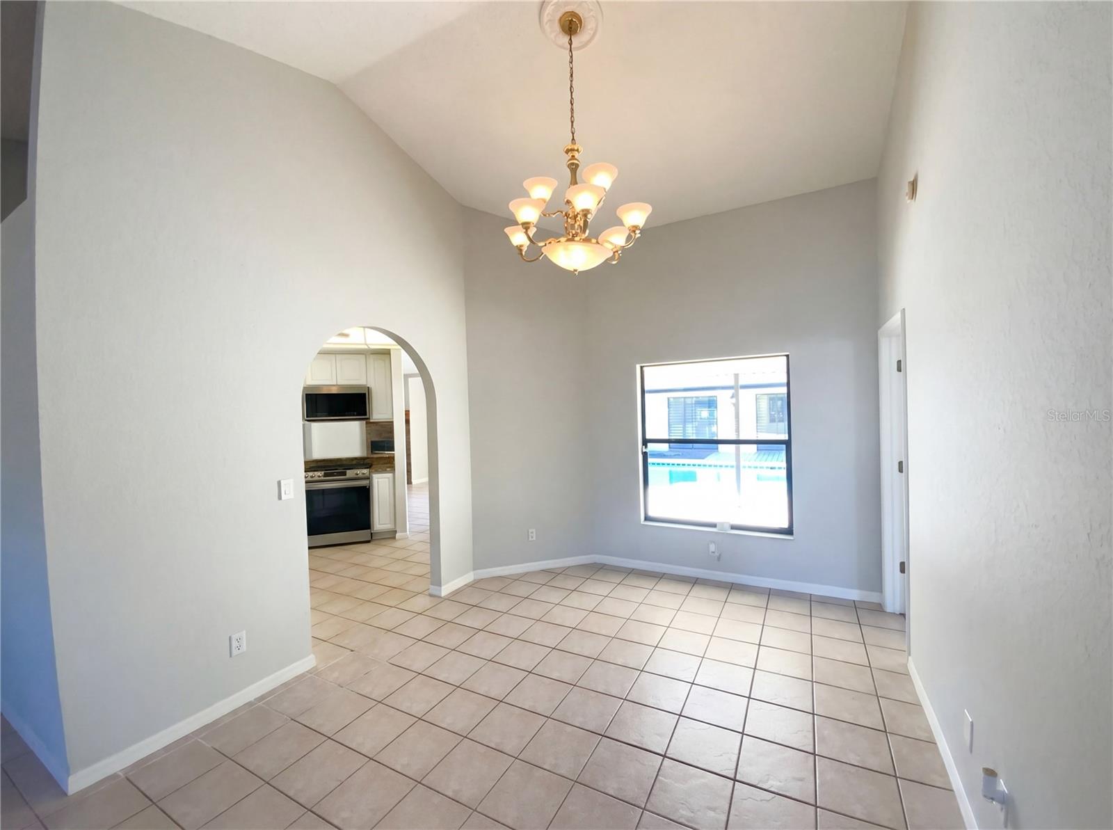 Image 10 of 35 For 10244 Hoover Street