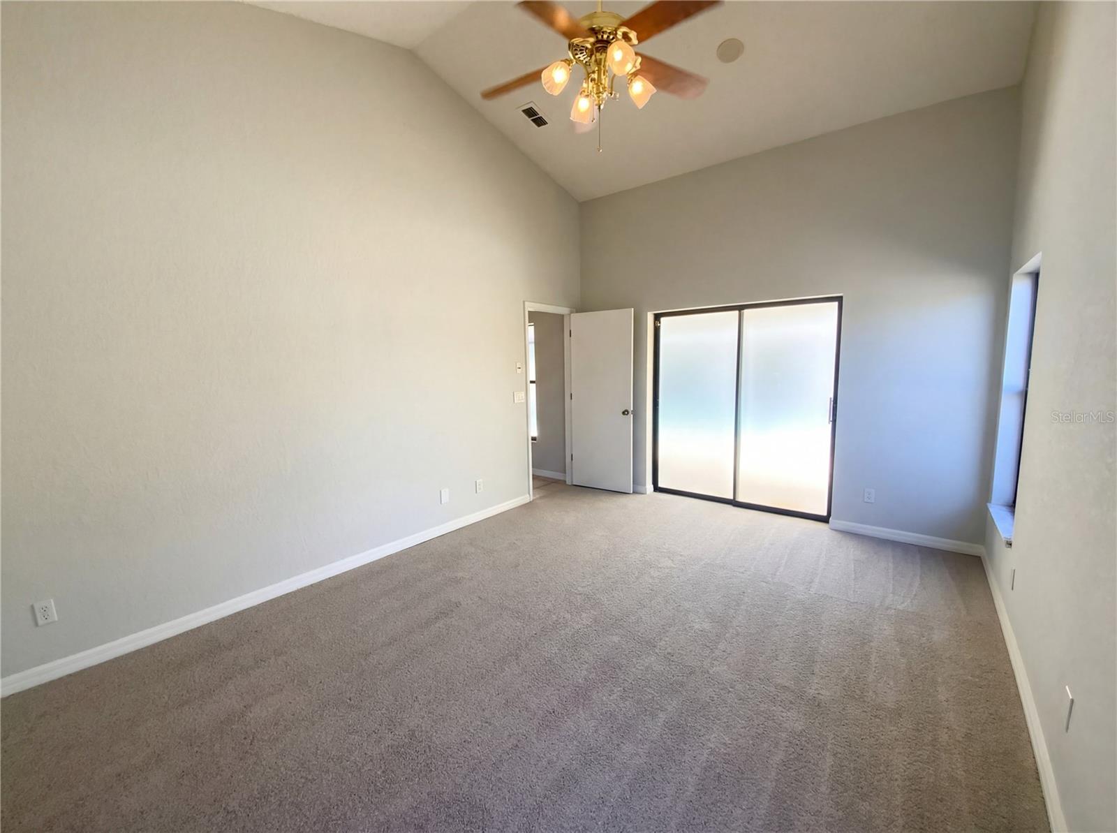 Image 12 of 35 For 10244 Hoover Street