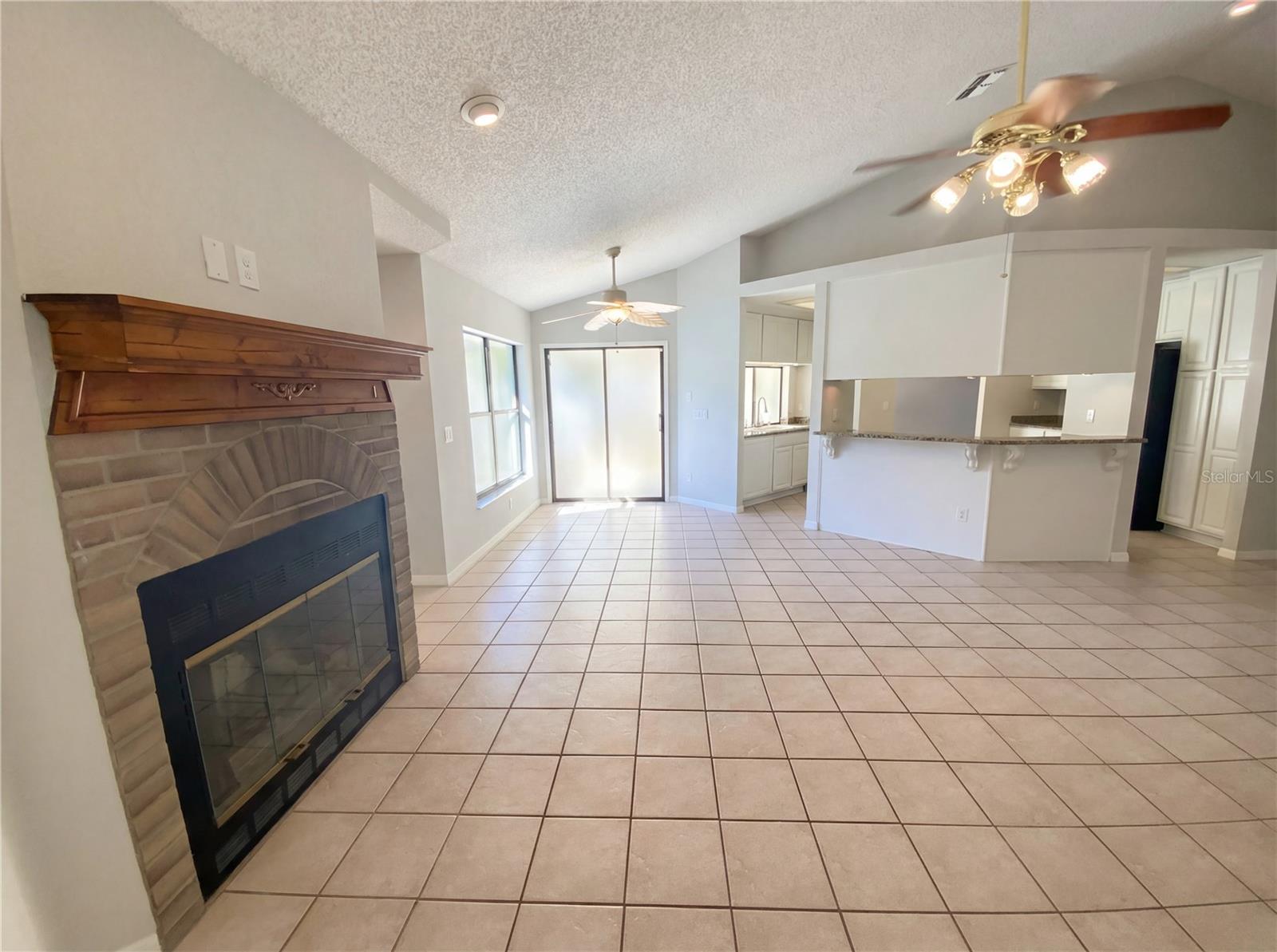 Image 21 of 35 For 10244 Hoover Street